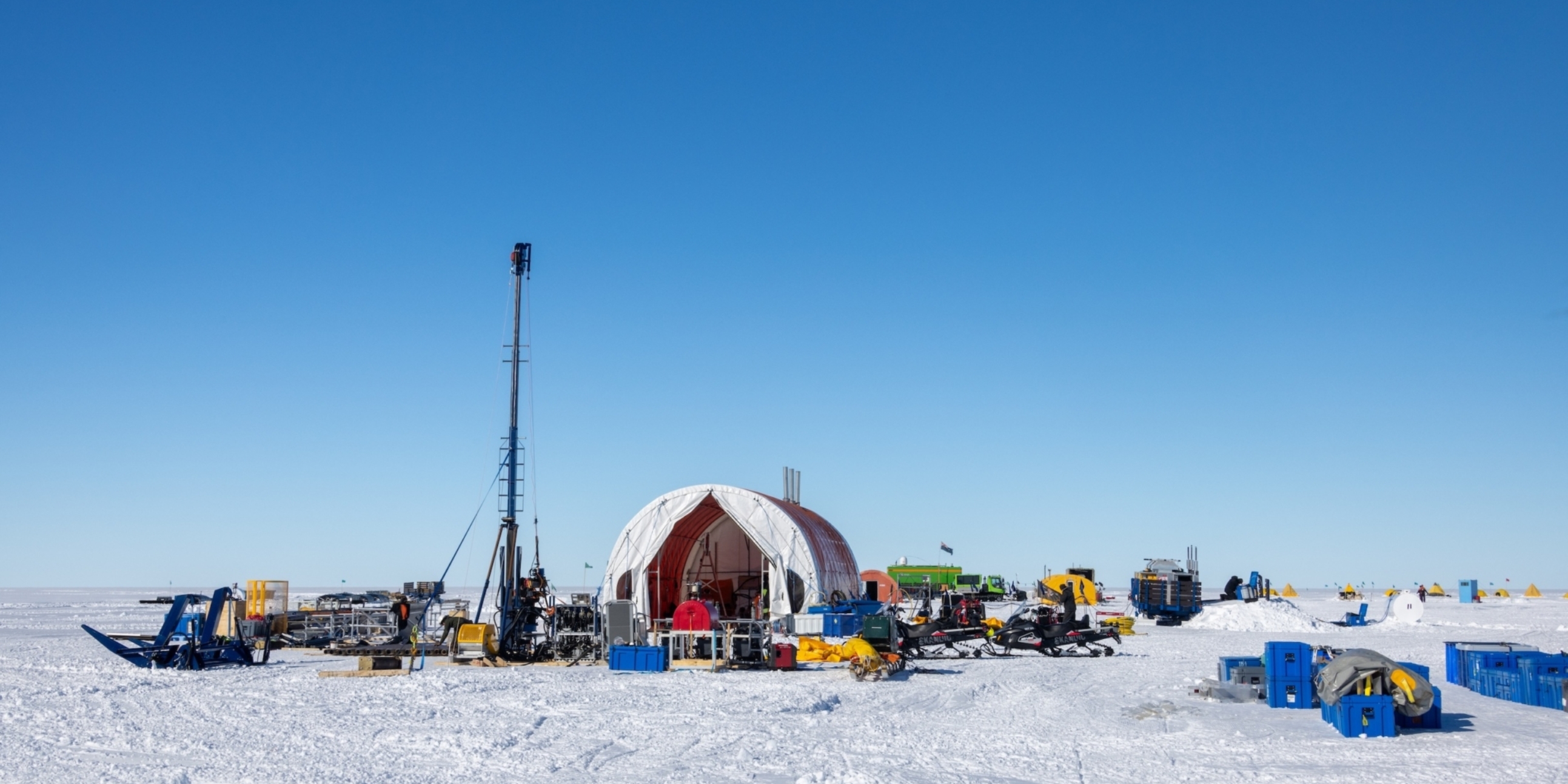 KIS3 drilling tent preparation Photo by Anthony Powell