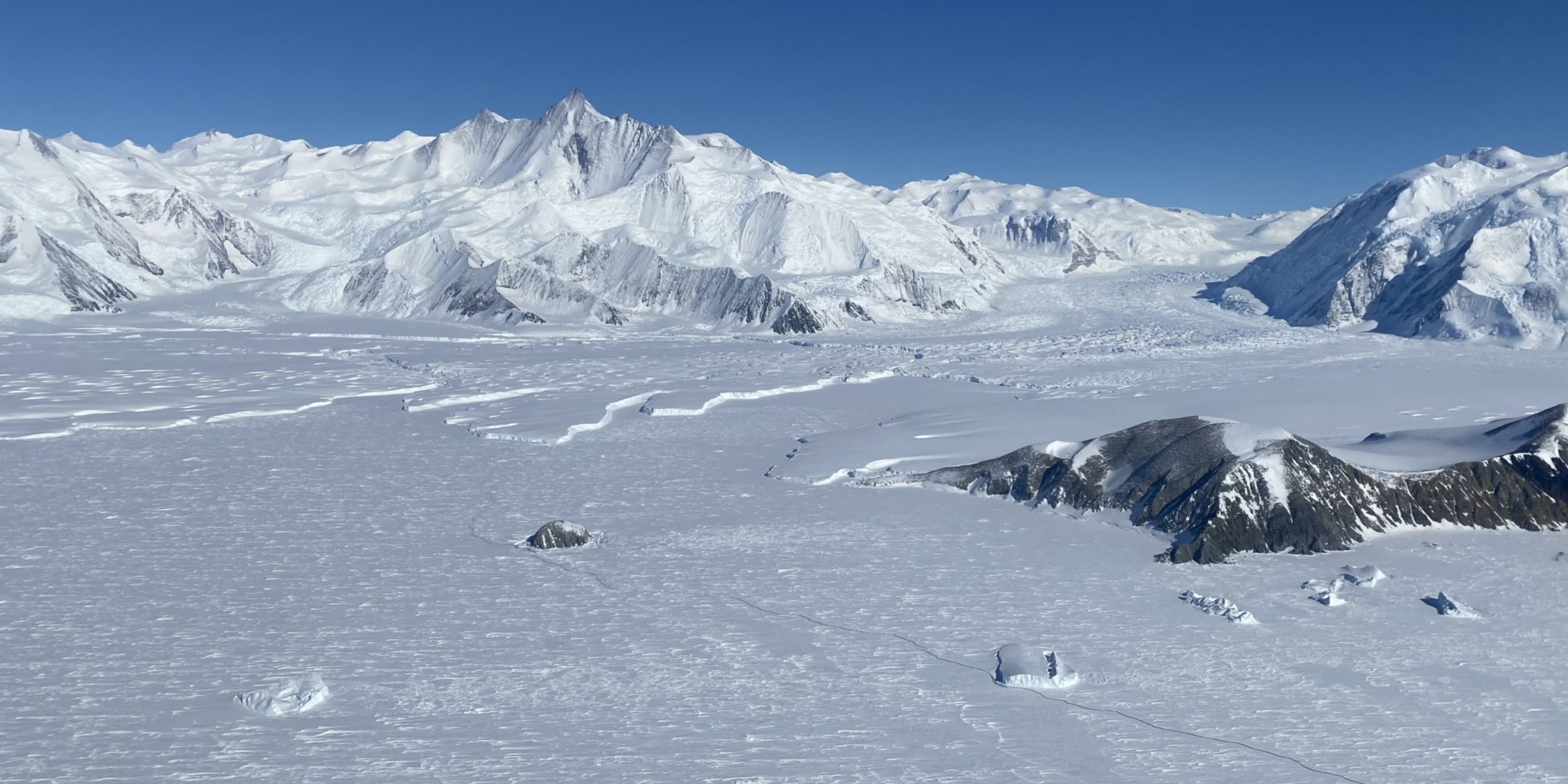 Mount Herschel Antarctica Nov 2025 Photo by Jordy Hendrix