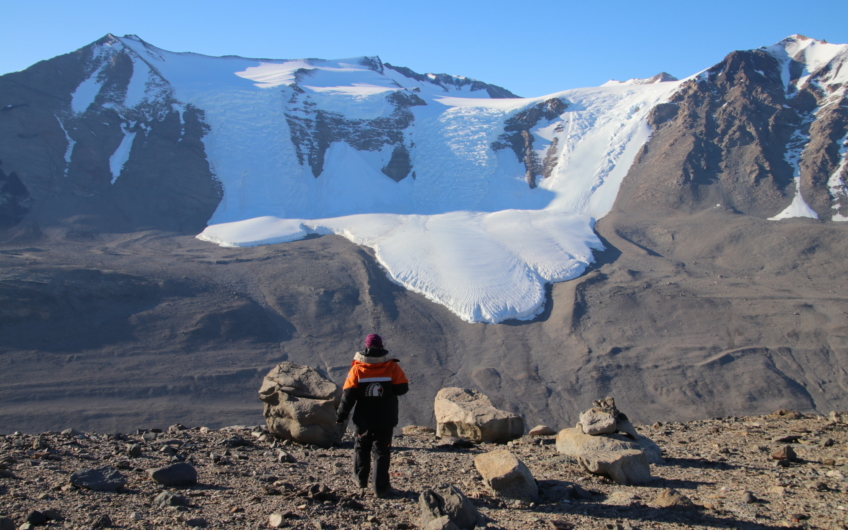 Dry Valleys and scientist